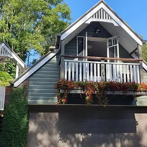 Mountain Escape Apartment Mount Tamborine