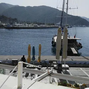 Uysal And Loft Seaside Apartment Marmaris